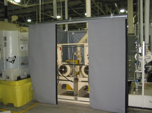 Sound curtains with access around hydraulic pump